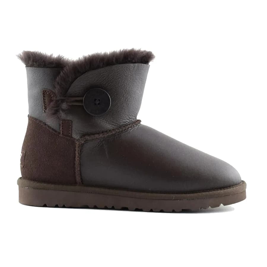 UGG WOMEN'S MINI BAILEY BUTTON — Chocolate Bonber