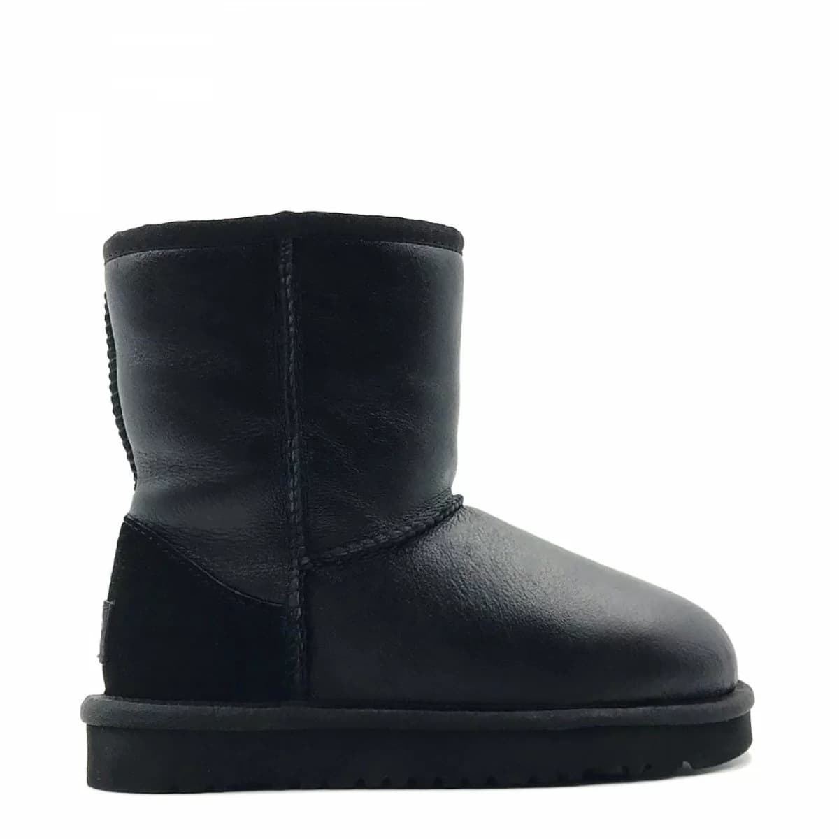 UGG KIDS CLASSIC SHORT — Black